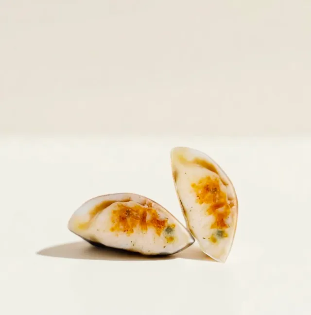 Momo Love (Set of 2)